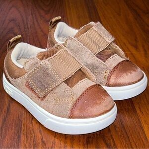 UGG Rennon Low Suede Leather Sneakers Toddler Size 6